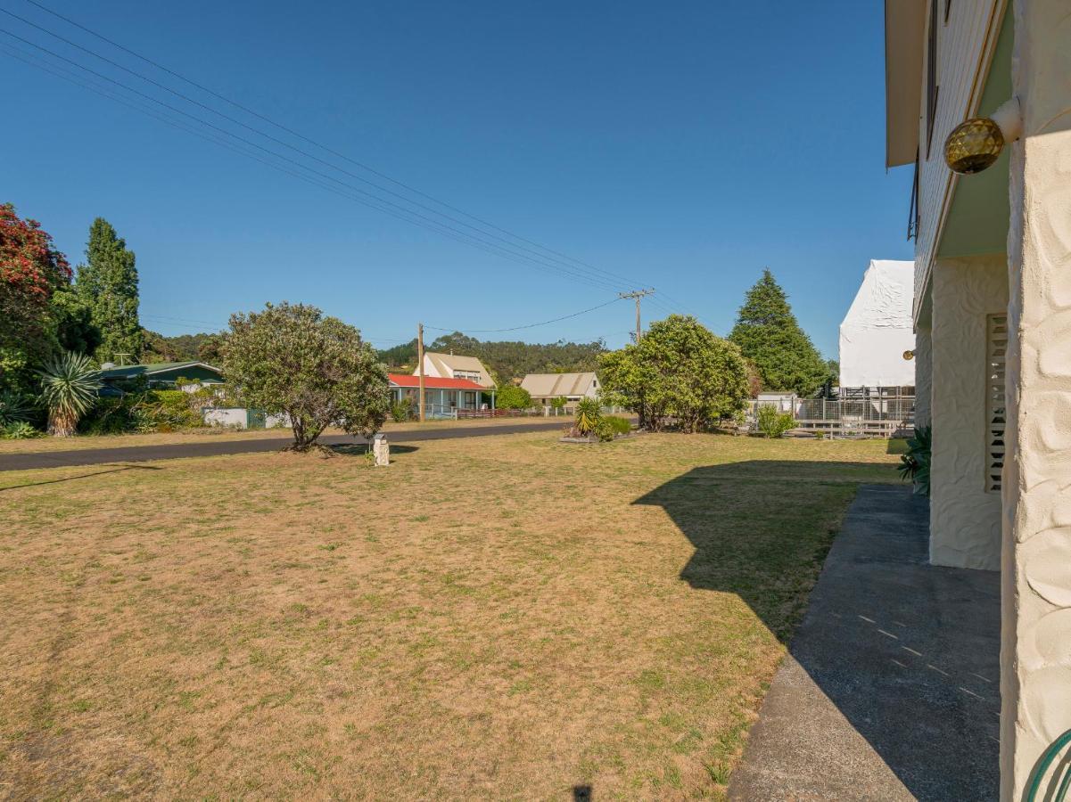 Cosy At Cooks - Cooks Beach Downstairs Unit Exterior photo